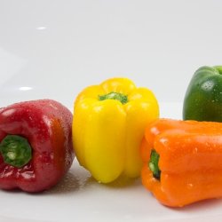 Wholesale Fresh Produce:Tri colour peppers